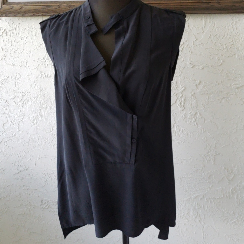 BCBG MAXAZRIA • Silk top • NWOT